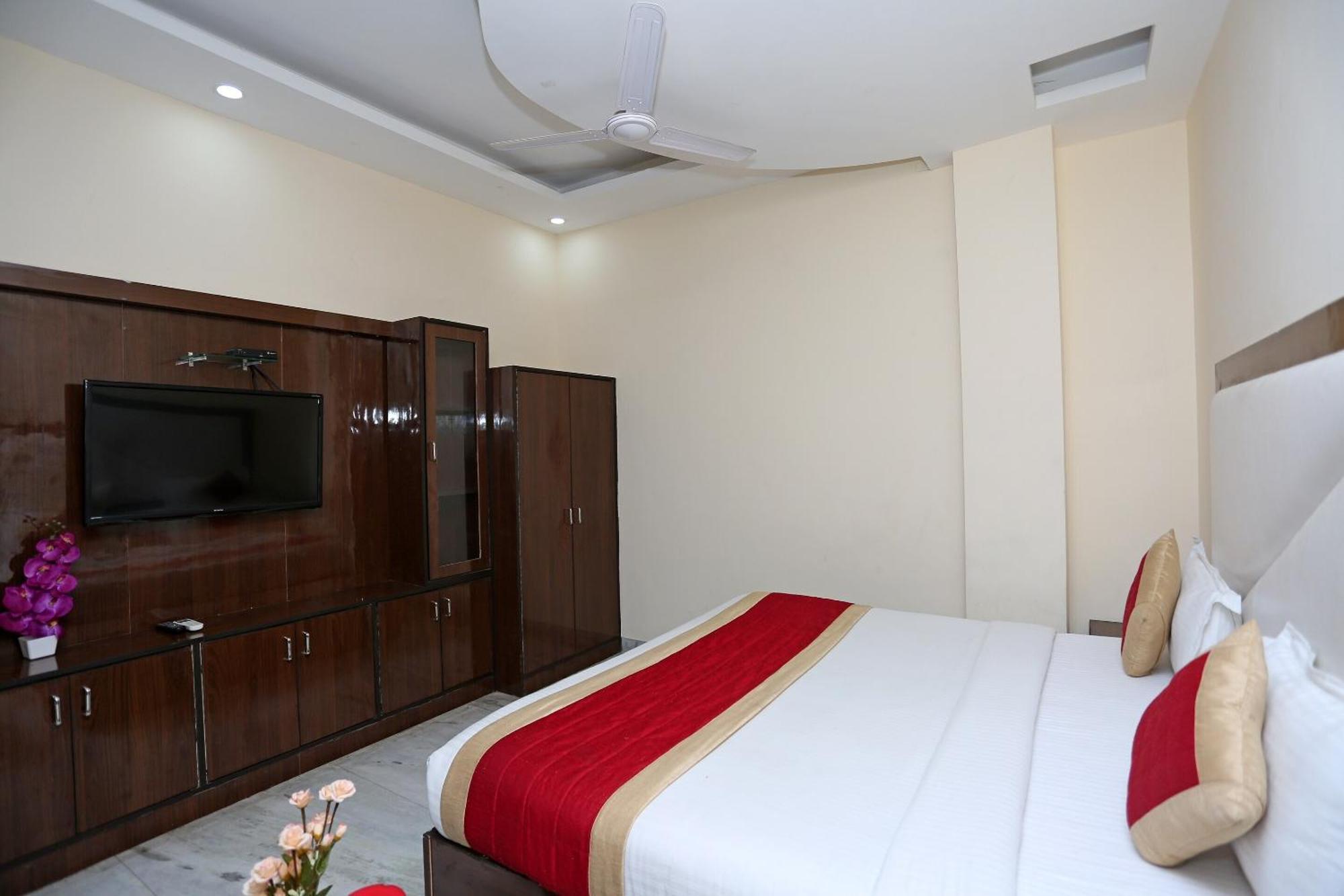 Hotel O Le Mount New Delhi Exterior photo